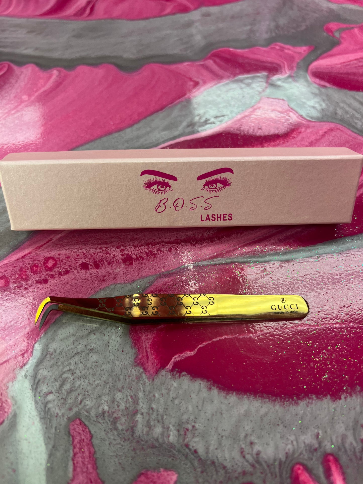 Gucci Gold tweezer